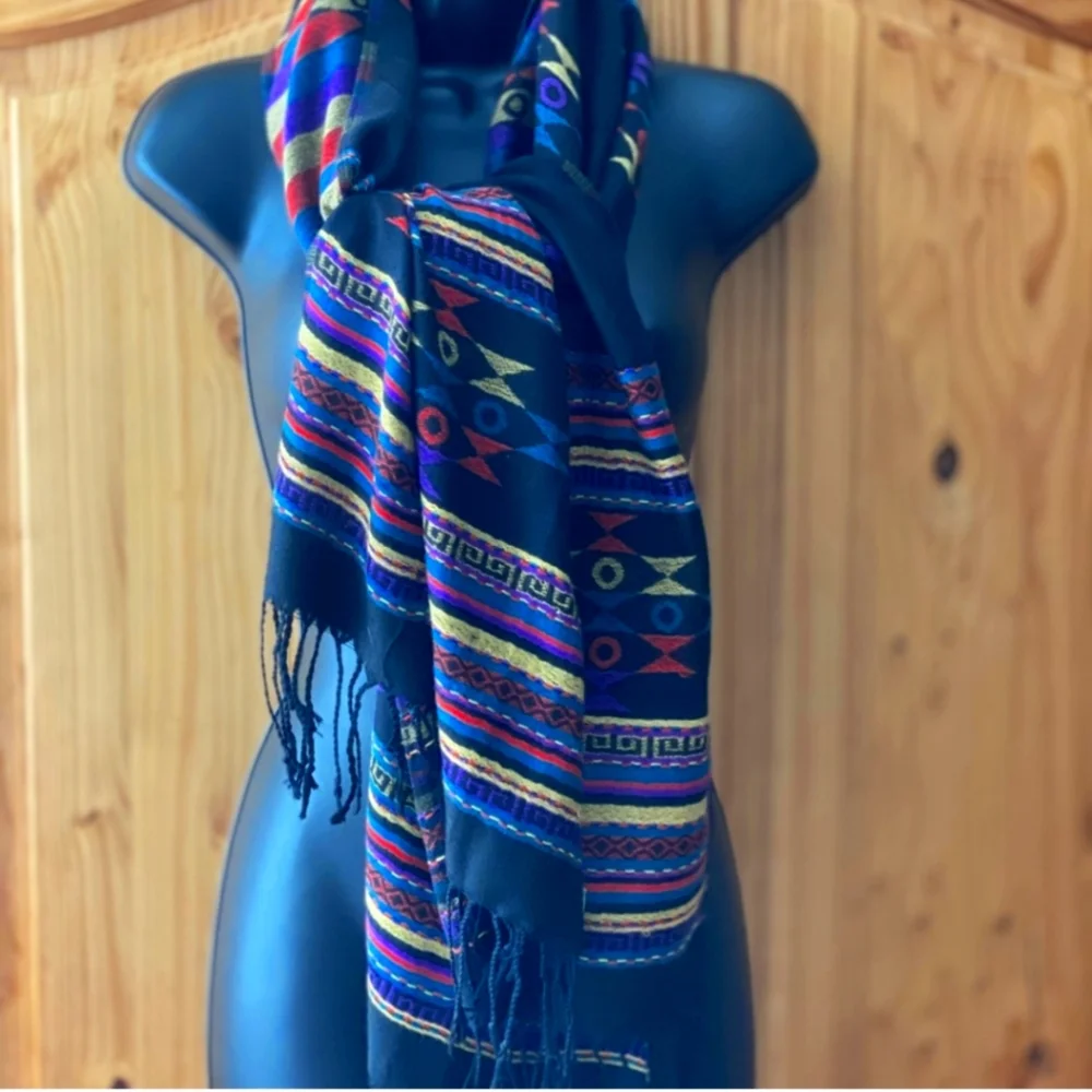 Pashmina - Picture 1 of 3